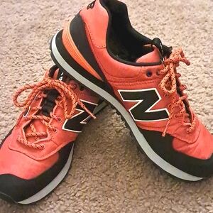 New Balance 574 Out East Edition Sneaker. Copper and Black. Mens Sz 9